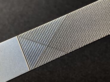 Preview: Spitze Profi Nagelfeile, silber matt