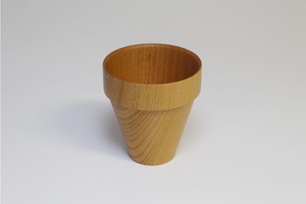 stapelbarer-becher-holz