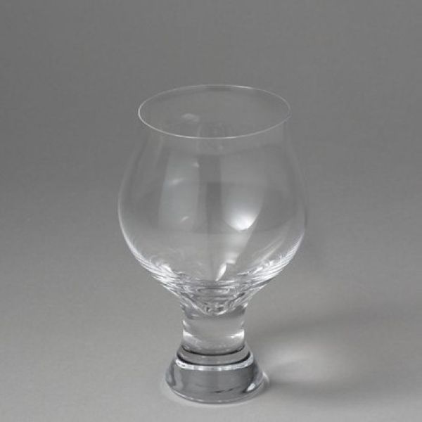 burgunderglas-shinichi-sumikawa