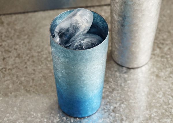 Horie Trinkbecher aus Titan, blau