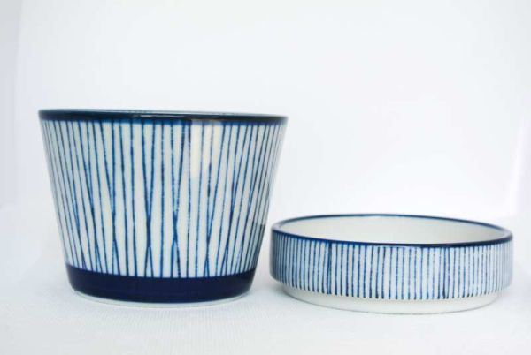 teetasse-mit-deckel-porzellan